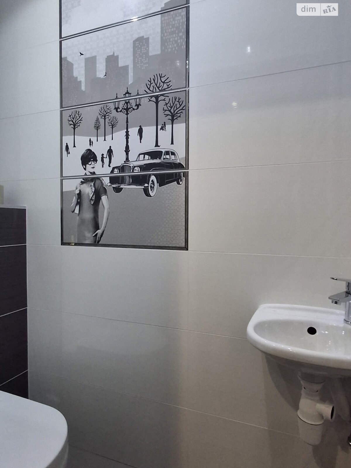 Продажа трехкомнатной квартиры в Тернополе, на ул. Троллейбусная, район Дружба фото 1