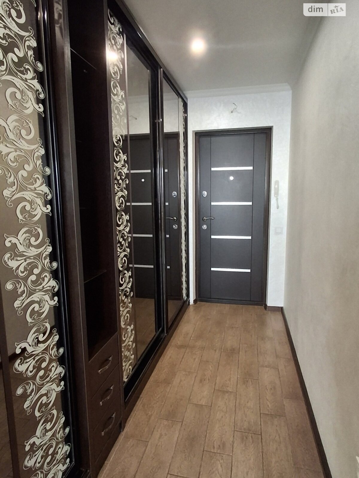 Продажа трехкомнатной квартиры в Тернополе, на ул. Троллейбусная, район Дружба фото 1