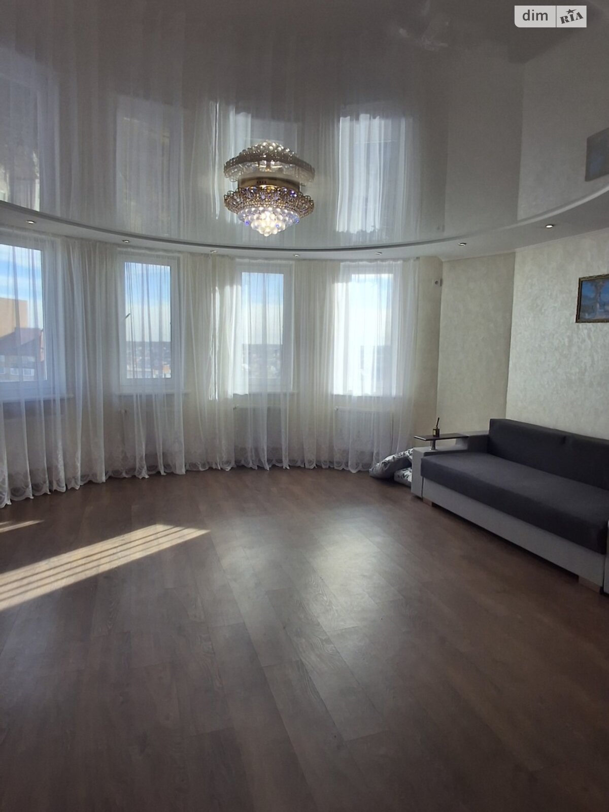 Продажа трехкомнатной квартиры в Тернополе, на ул. Троллейбусная, район Дружба фото 1