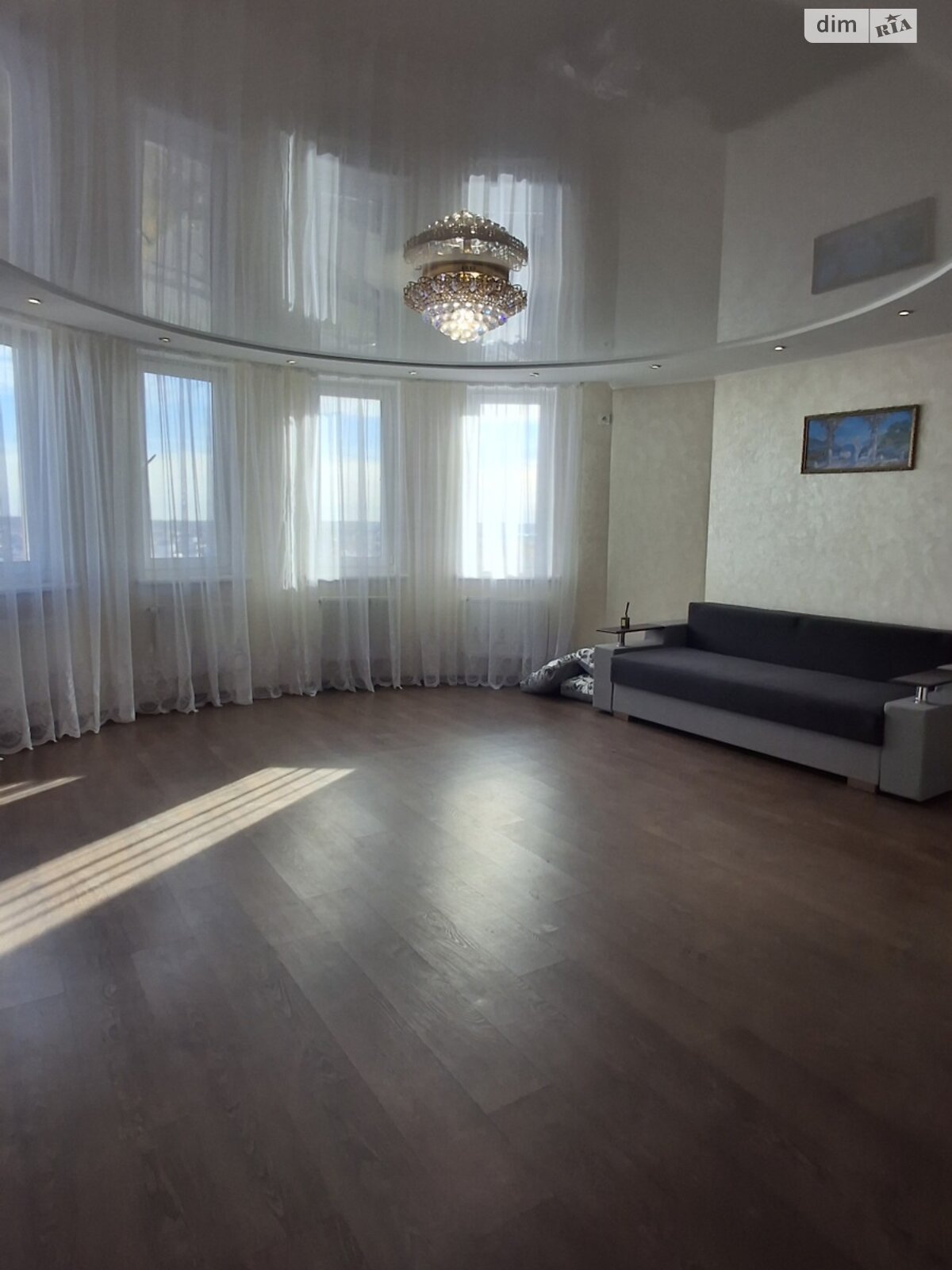 Продажа трехкомнатной квартиры в Тернополе, на ул. Троллейбусная, район Дружба фото 1