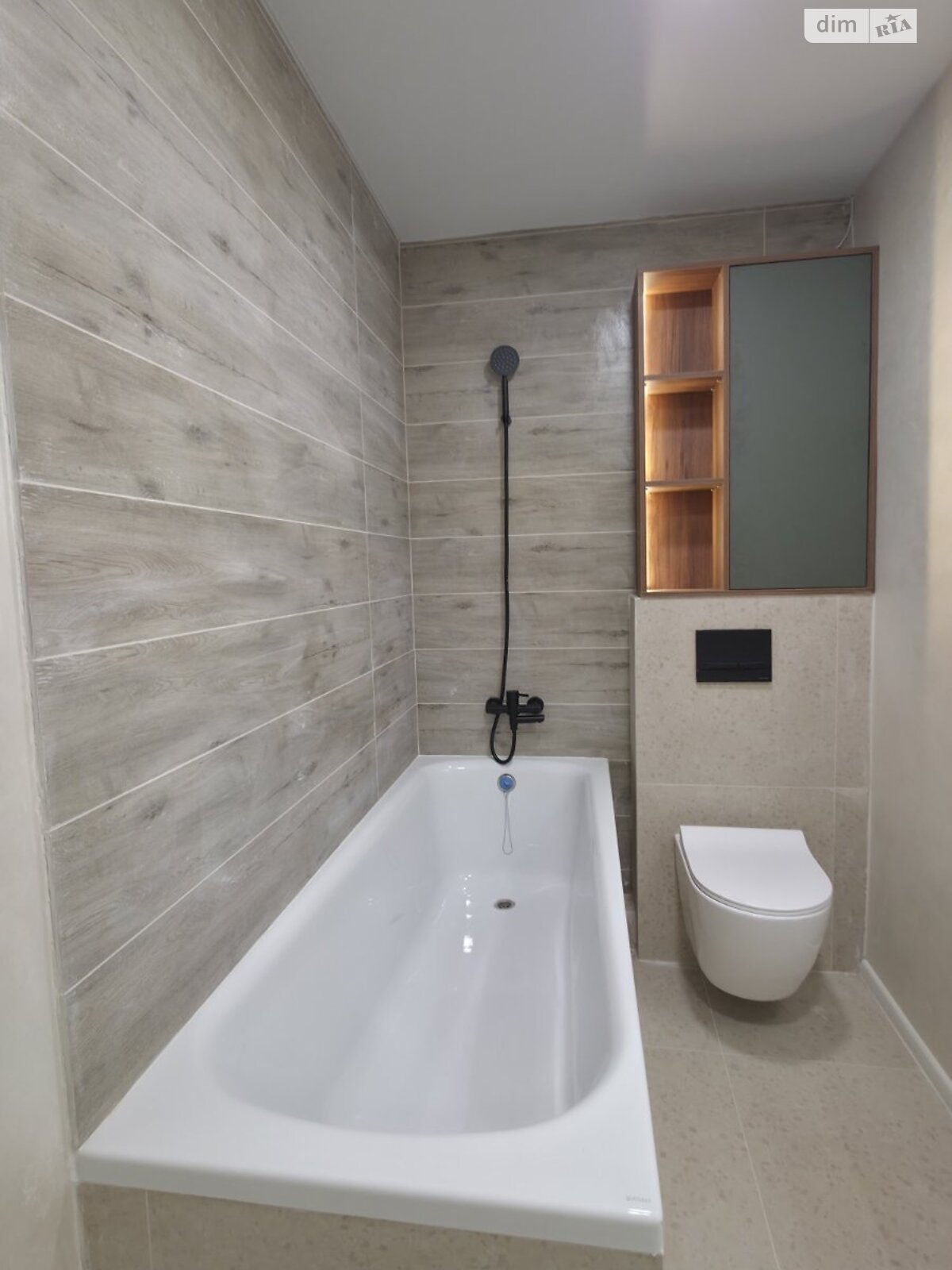 Продажа однокомнатной квартиры в Тернополе, на ул. Троллейбусная, район Дружба фото 1 Продажа однокомнатной квартиры в Тернополе, на ул. Троллейбусная, район Дружба фото 1