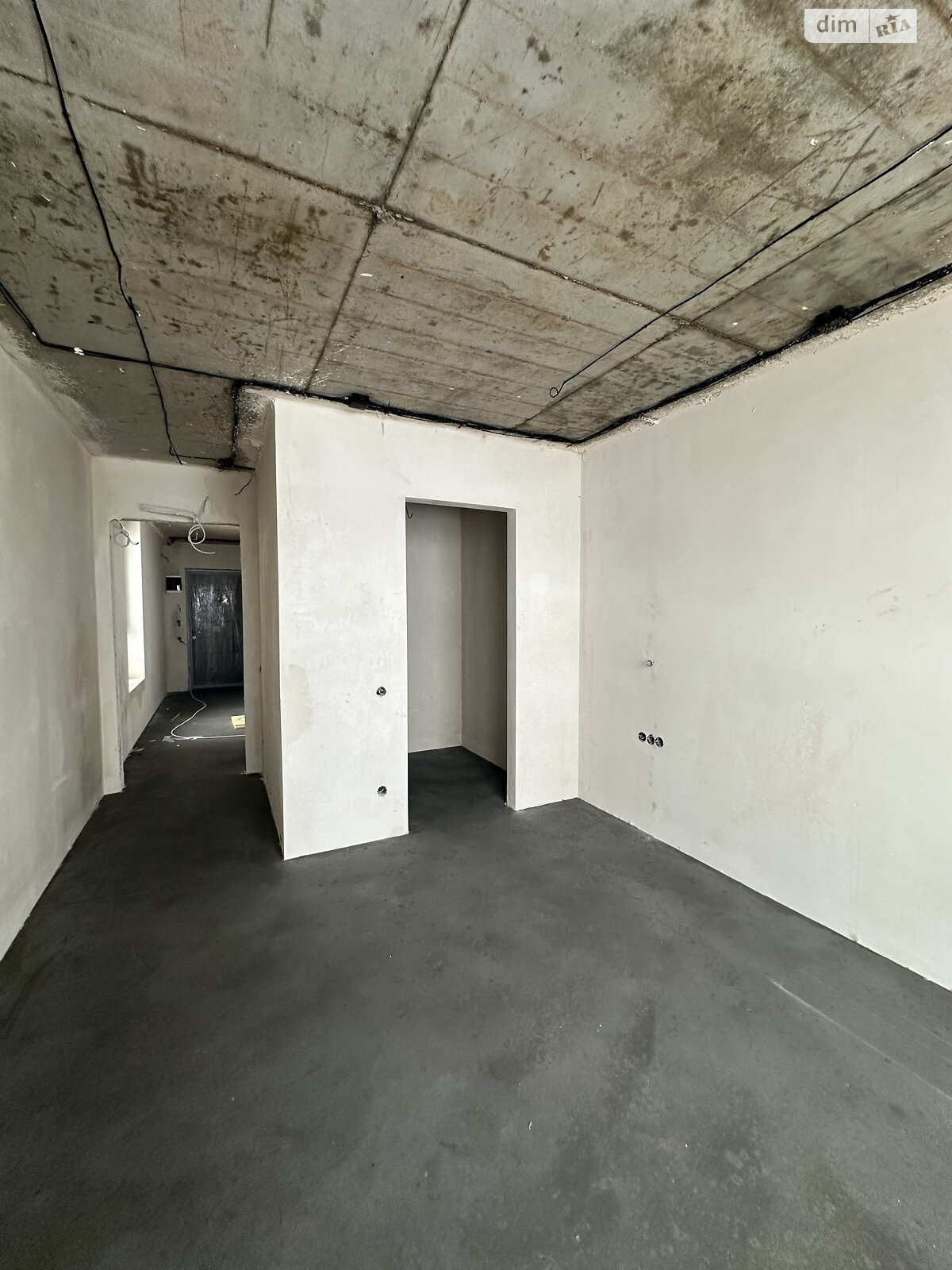 Продажа трехкомнатной квартиры в Тернополе, на ул. Троллейбусная 5, район Дружба фото 1