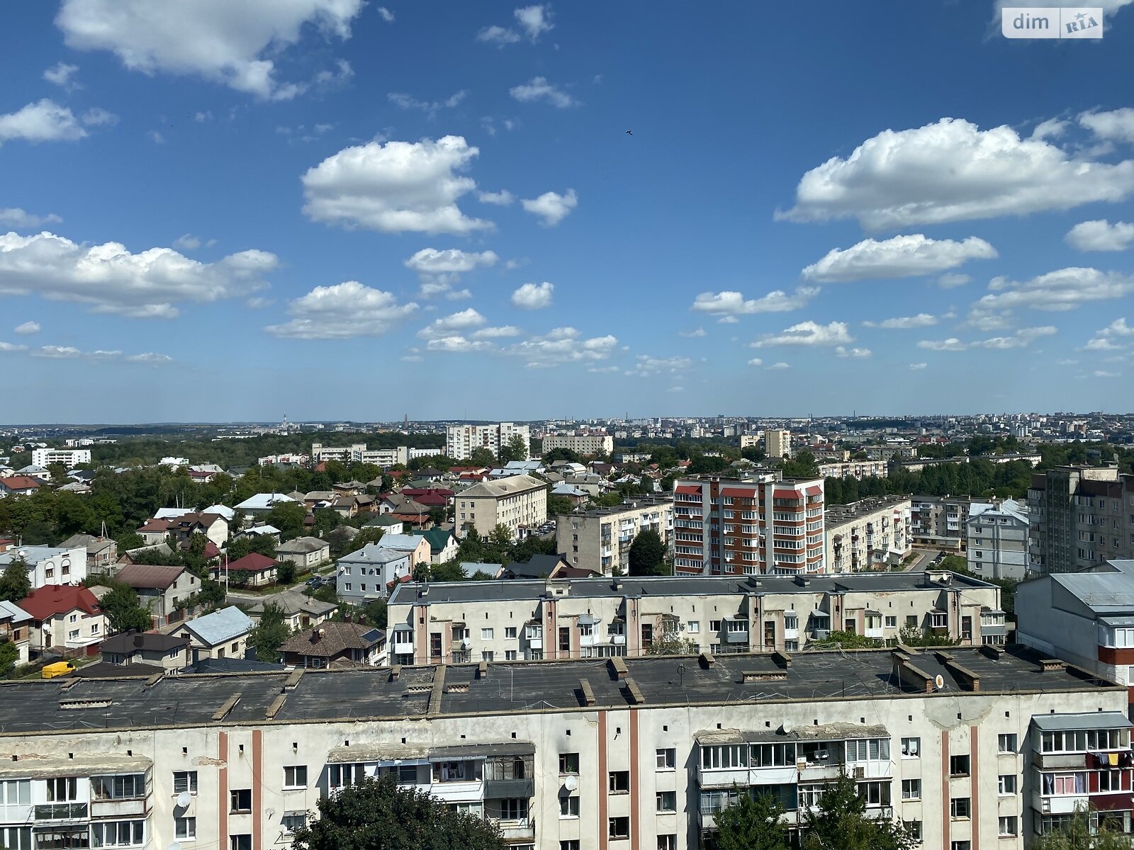 Продажа трехкомнатной квартиры в Тернополе, на ул. Троллейбусная 5, район Дружба фото 1