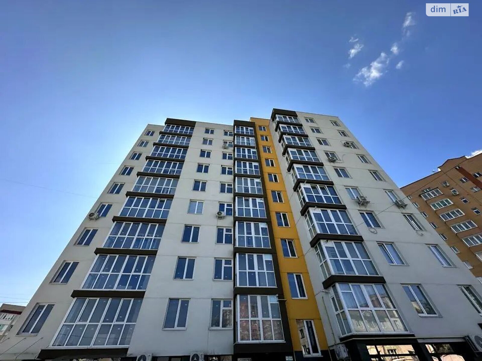 Продажа трехкомнатной квартиры в Тернополе, на ул. Троллейбусная 13, район Дружба фото 1