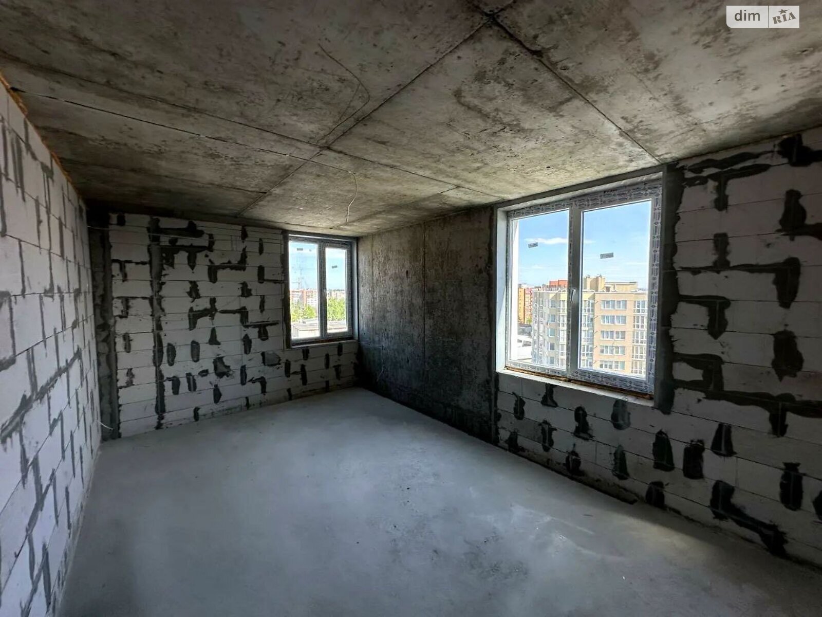 Продажа трехкомнатной квартиры в Тернополе, на ул. Троллейбусная 13, район Дружба фото 1