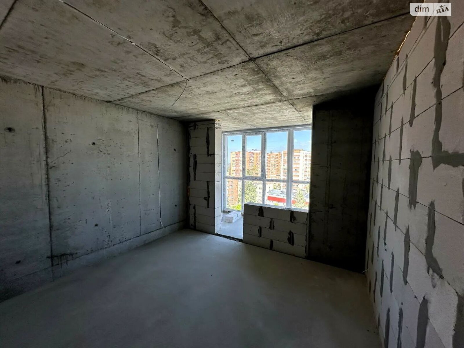 Продажа трехкомнатной квартиры в Тернополе, на ул. Троллейбусная 13, район Дружба фото 1