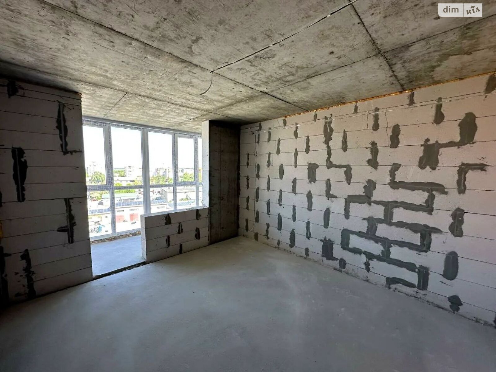 Продажа трехкомнатной квартиры в Тернополе, на ул. Троллейбусная 13, район Дружба фото 1