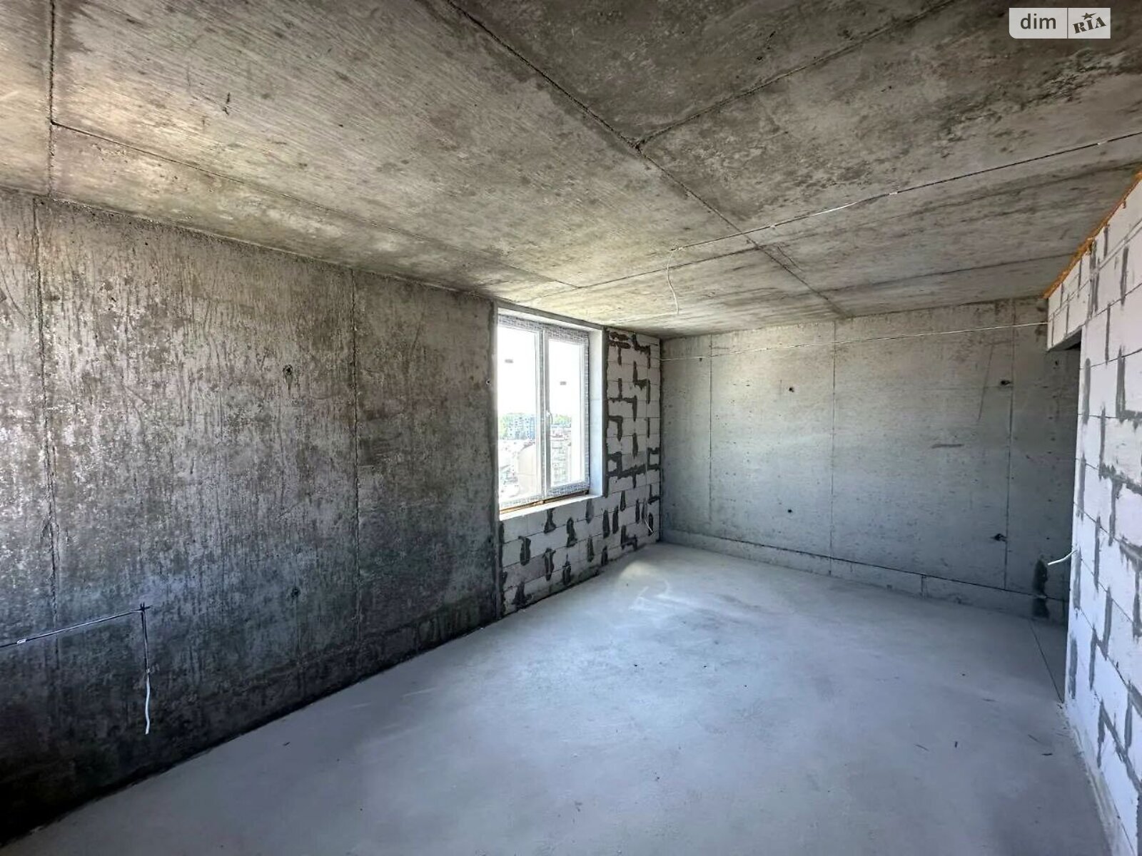 Продажа трехкомнатной квартиры в Тернополе, на ул. Троллейбусная 13, район Дружба фото 1