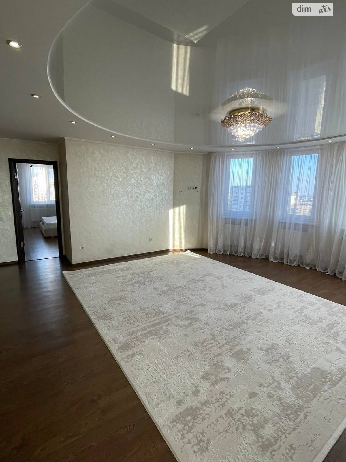 Продажа трехкомнатной квартиры в Тернополе, на ул. Троллейбусная 9Б, район Дружба фото 1