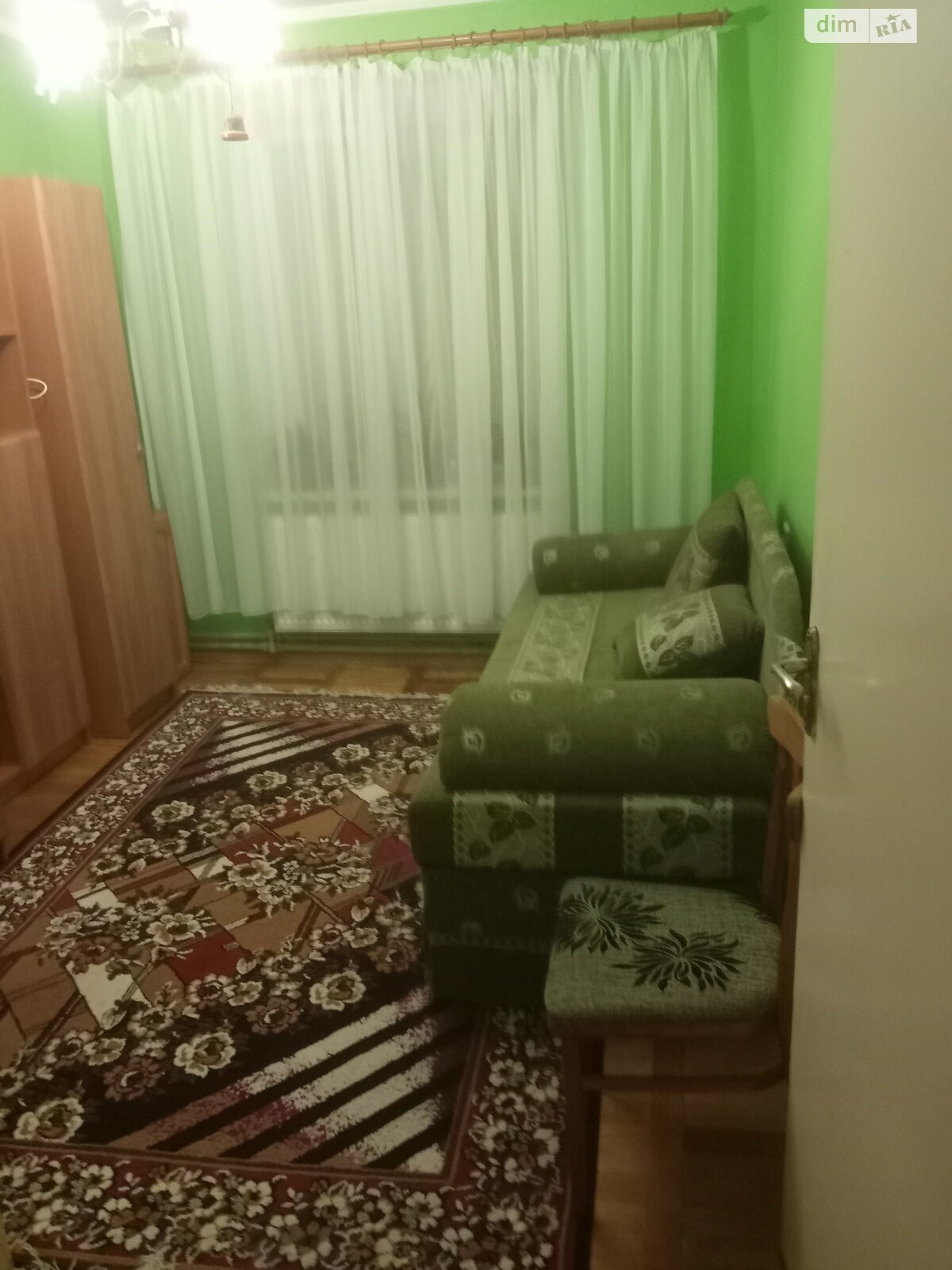 Продажа пятикомнатной квартиры в Тернополе, на ул. Владимира Лучаковского, район Дружба фото 1 Продажа пятикомнатной квартиры в Тернополе, на ул. Владимира Лучаковского, район Дружба фото 1