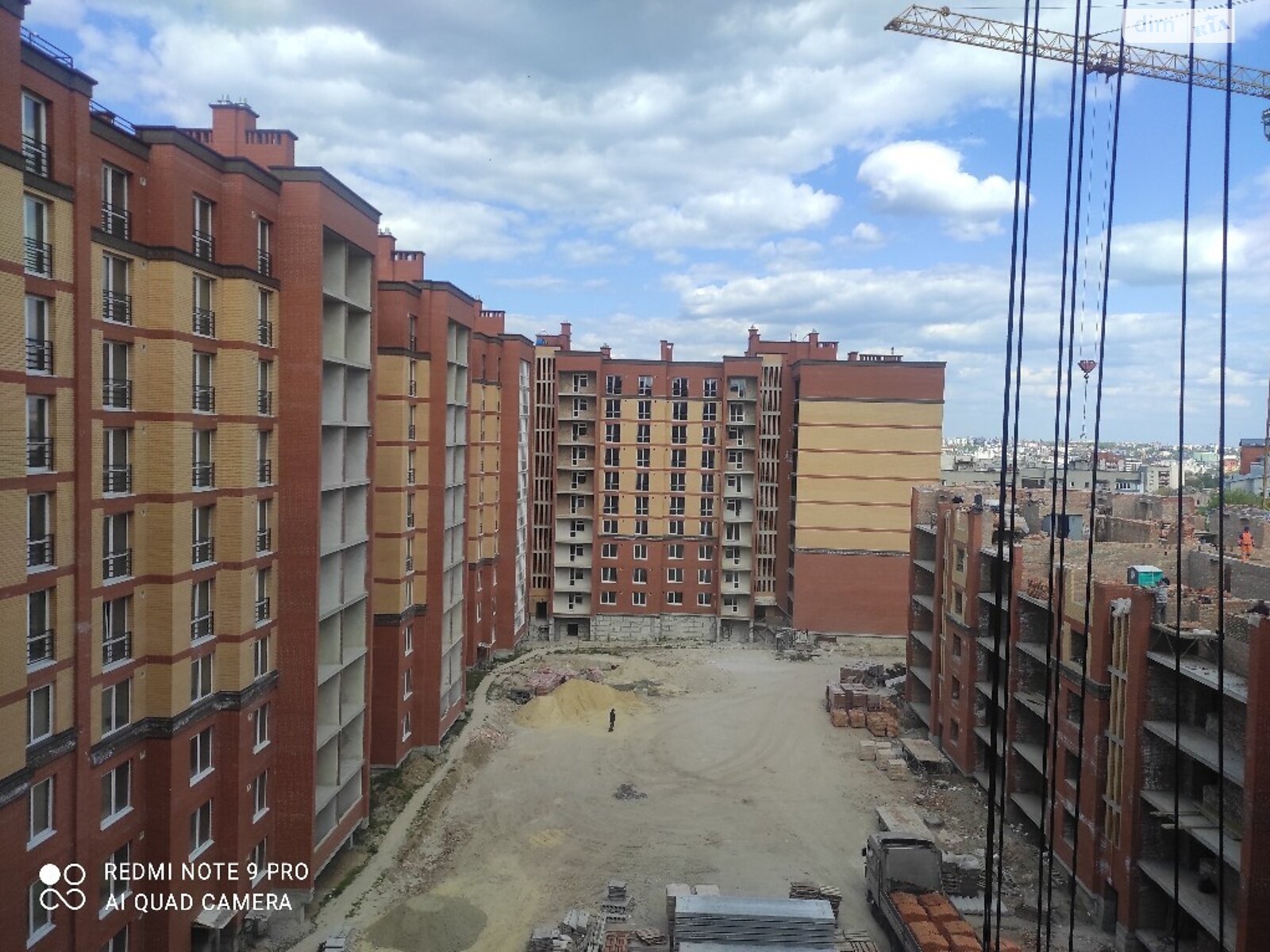 Продажа трехкомнатной квартиры в Тернополе, на ул. Владимира Лучаковского 7, район Дружба фото 1 Продажа трехкомнатной квартиры в Тернополе, на ул. Владимира Лучаковского 7, район Дружба фото 1