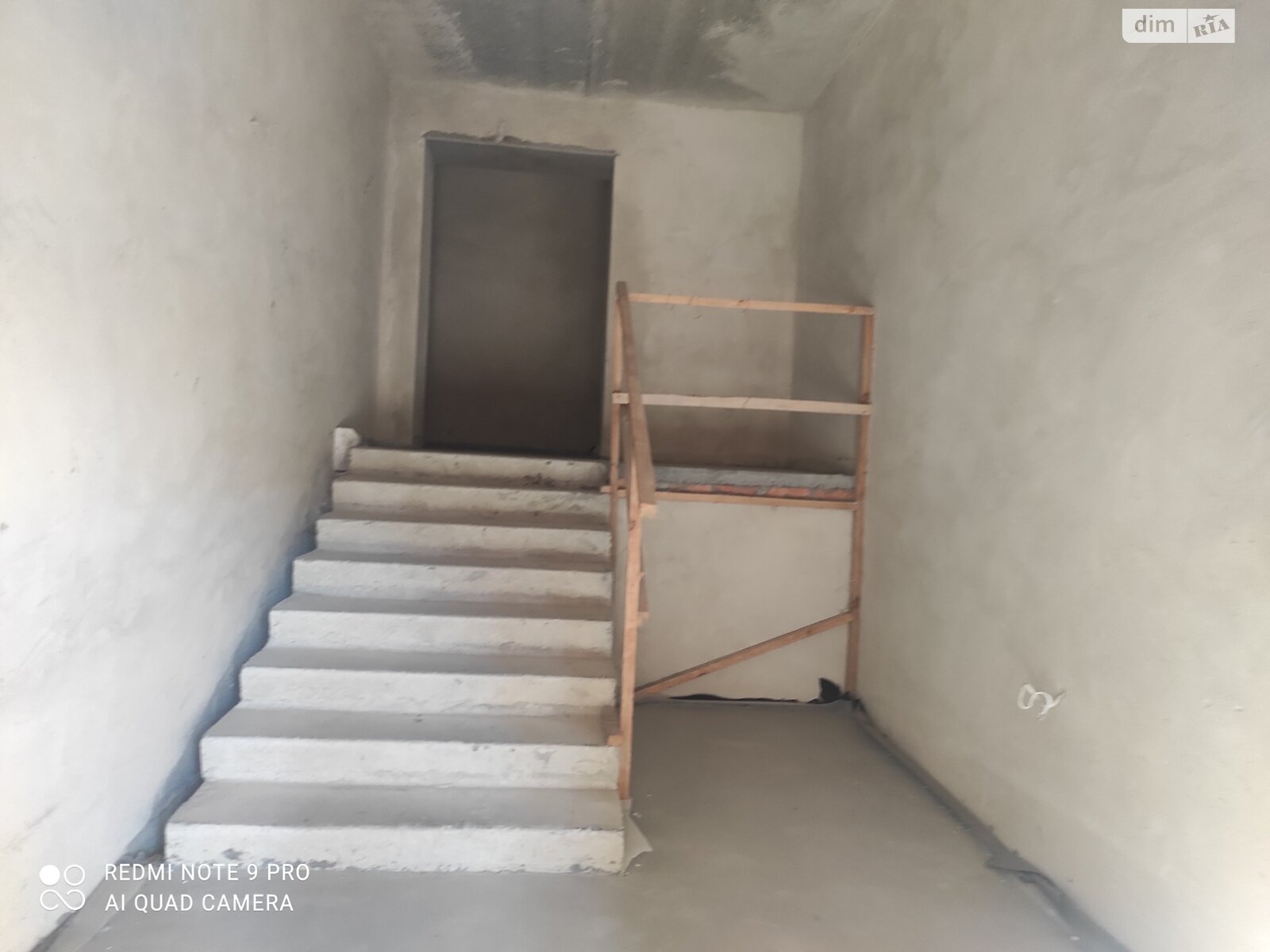 Продажа трехкомнатной квартиры в Тернополе, на ул. Владимира Лучаковского 7, район Дружба фото 1 Продажа трехкомнатной квартиры в Тернополе, на ул. Владимира Лучаковского 7, район Дружба фото 1