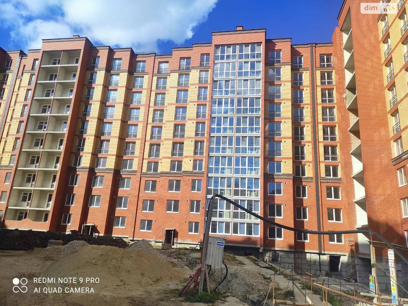 Продажа трехкомнатной квартиры в Тернополе, на ул. Владимира Лучаковского 7, район Дружба фото 1 Продажа трехкомнатной квартиры в Тернополе, на ул. Владимира Лучаковского 7, район Дружба фото 1