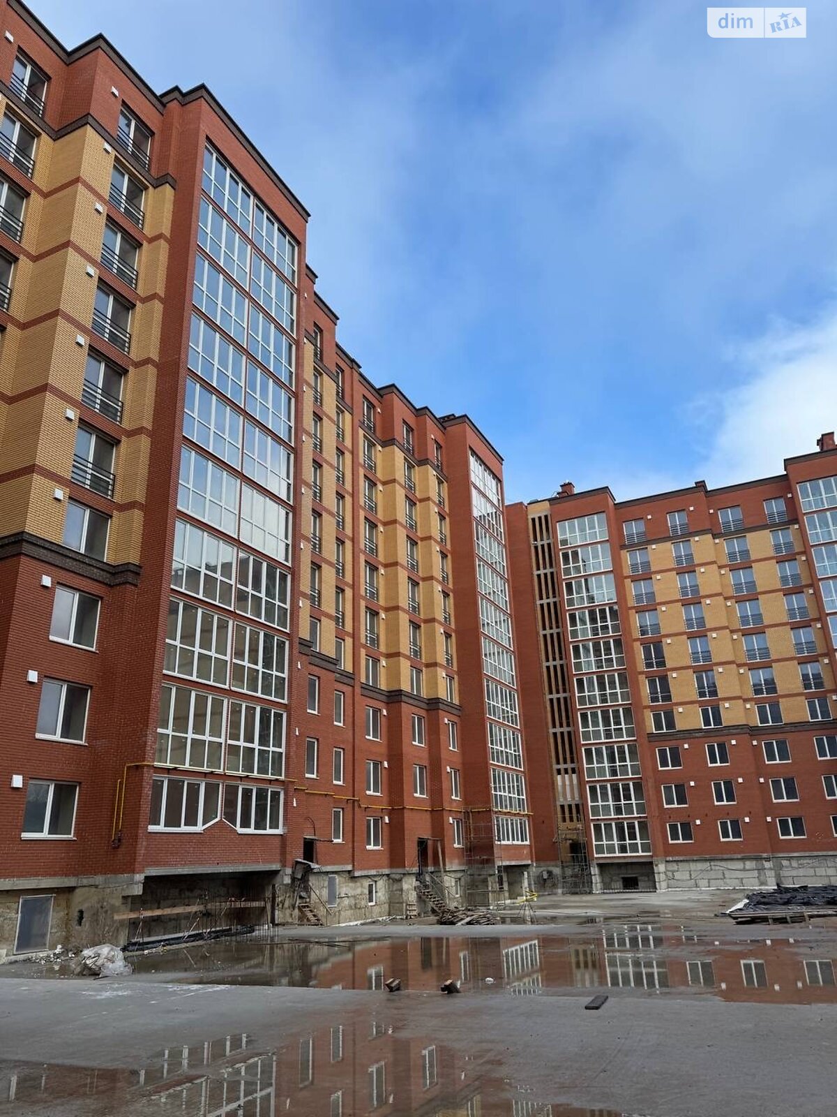Продажа однокомнатной квартиры в Тернополе, на ул. Владимира Лучаковского, район Дружба фото 1 Продажа однокомнатной квартиры в Тернополе, на ул. Владимира Лучаковского, район Дружба фото 1