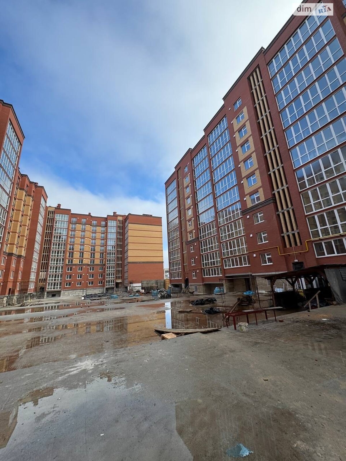 Продажа однокомнатной квартиры в Тернополе, на ул. Владимира Лучаковского, район Дружба фото 1 Продажа однокомнатной квартиры в Тернополе, на ул. Владимира Лучаковского, район Дружба фото 1