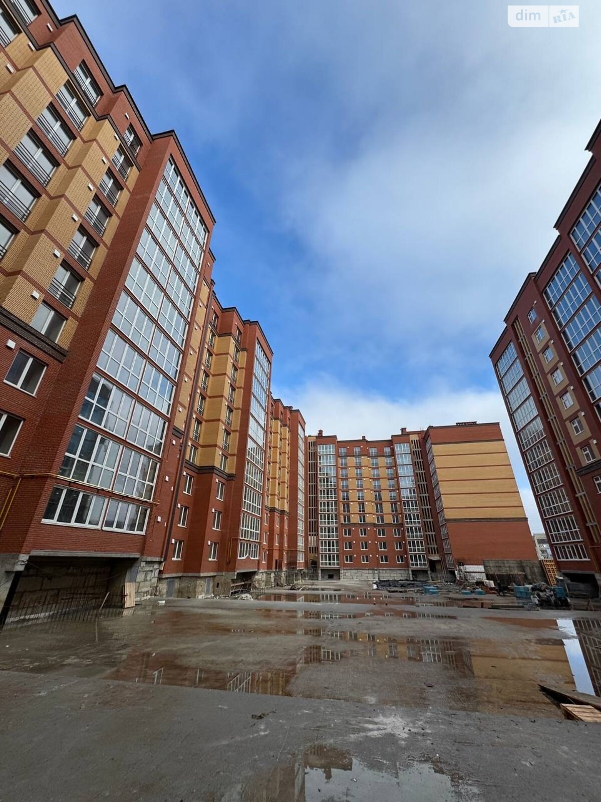 Продажа однокомнатной квартиры в Тернополе, на ул. Владимира Лучаковского, район Дружба фото 1 Продажа однокомнатной квартиры в Тернополе, на ул. Владимира Лучаковского, район Дружба фото 1