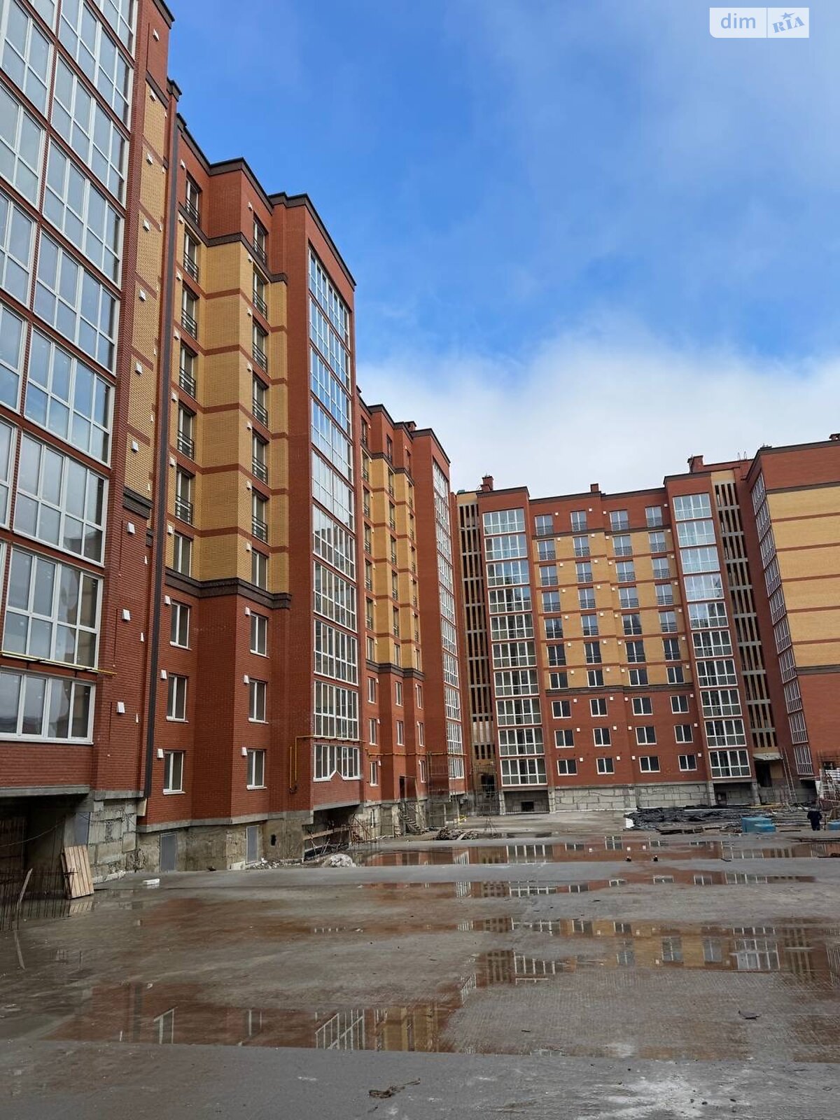 Продажа однокомнатной квартиры в Тернополе, на ул. Владимира Лучаковского, район Дружба фото 1 Продажа однокомнатной квартиры в Тернополе, на ул. Владимира Лучаковского, район Дружба фото 1