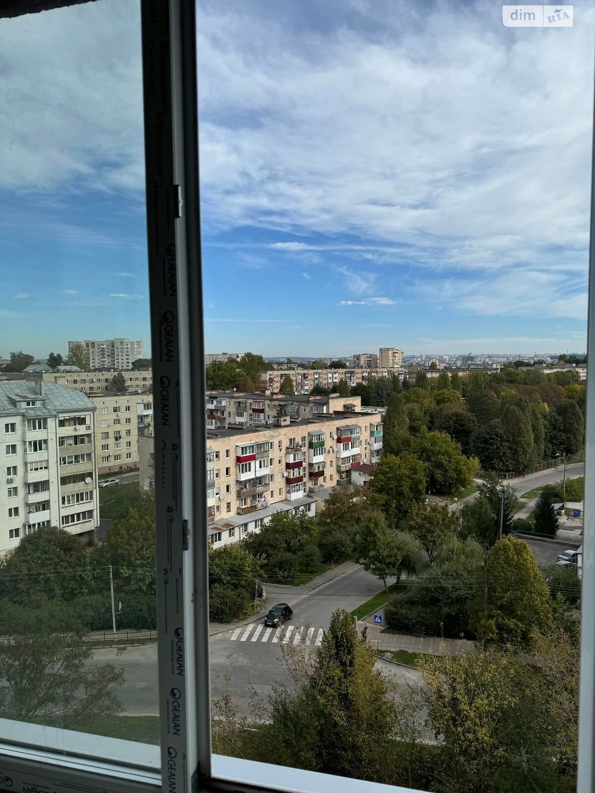 Продажа трехкомнатной квартиры в Тернополе, на ул. Владимира Лучаковского, район Дружба фото 1 Продажа трехкомнатной квартиры в Тернополе, на ул. Владимира Лучаковского, район Дружба фото 1
