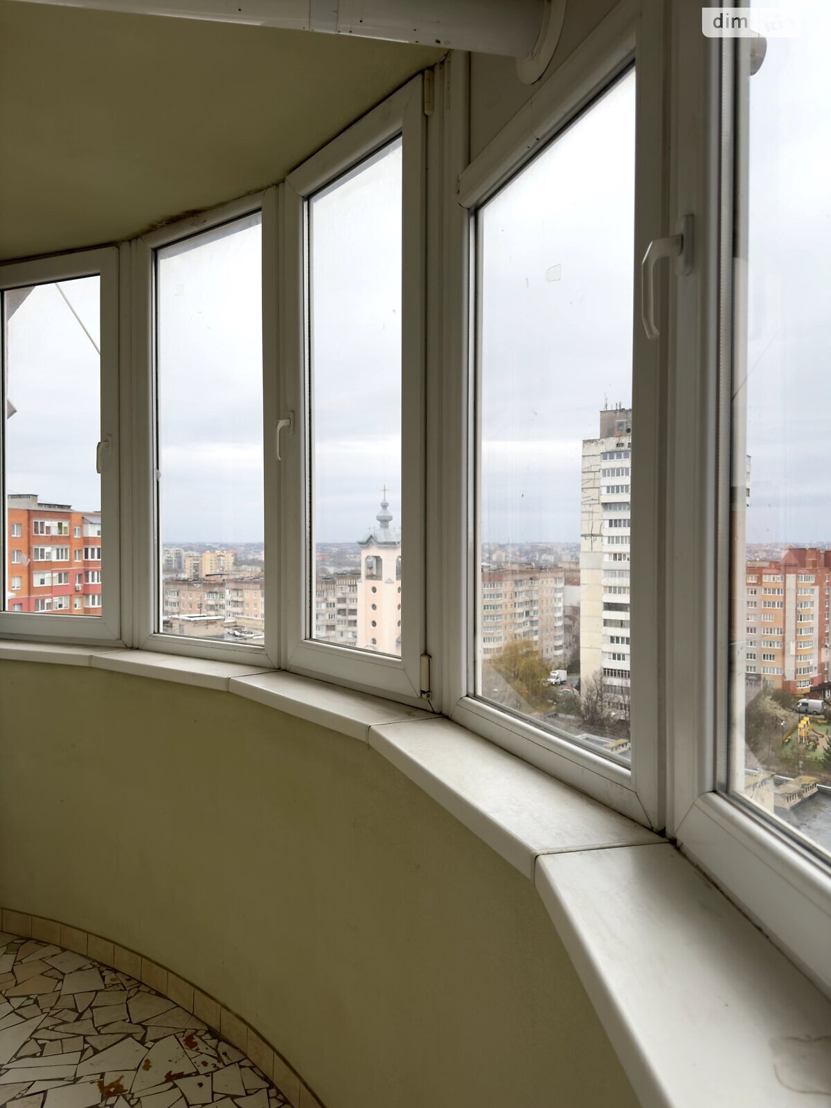 Продажа однокомнатной квартиры в Тернополе, на ул. Владимира Лучаковского 6А, район Дружба фото 1 Продажа однокомнатной квартиры в Тернополе, на ул. Владимира Лучаковского 6А, район Дружба фото 1