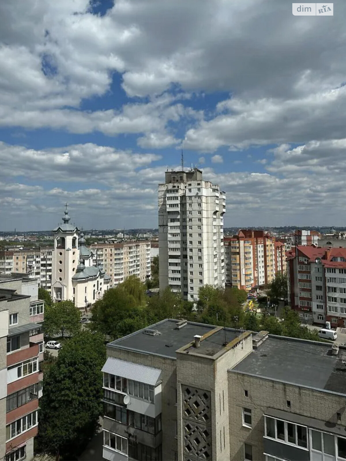 Продажа двухкомнатной квартиры в Тернополе, на ул. Владимира Лучаковского, район Дружба фото 1 Продажа двухкомнатной квартиры в Тернополе, на ул. Владимира Лучаковского, район Дружба фото 1