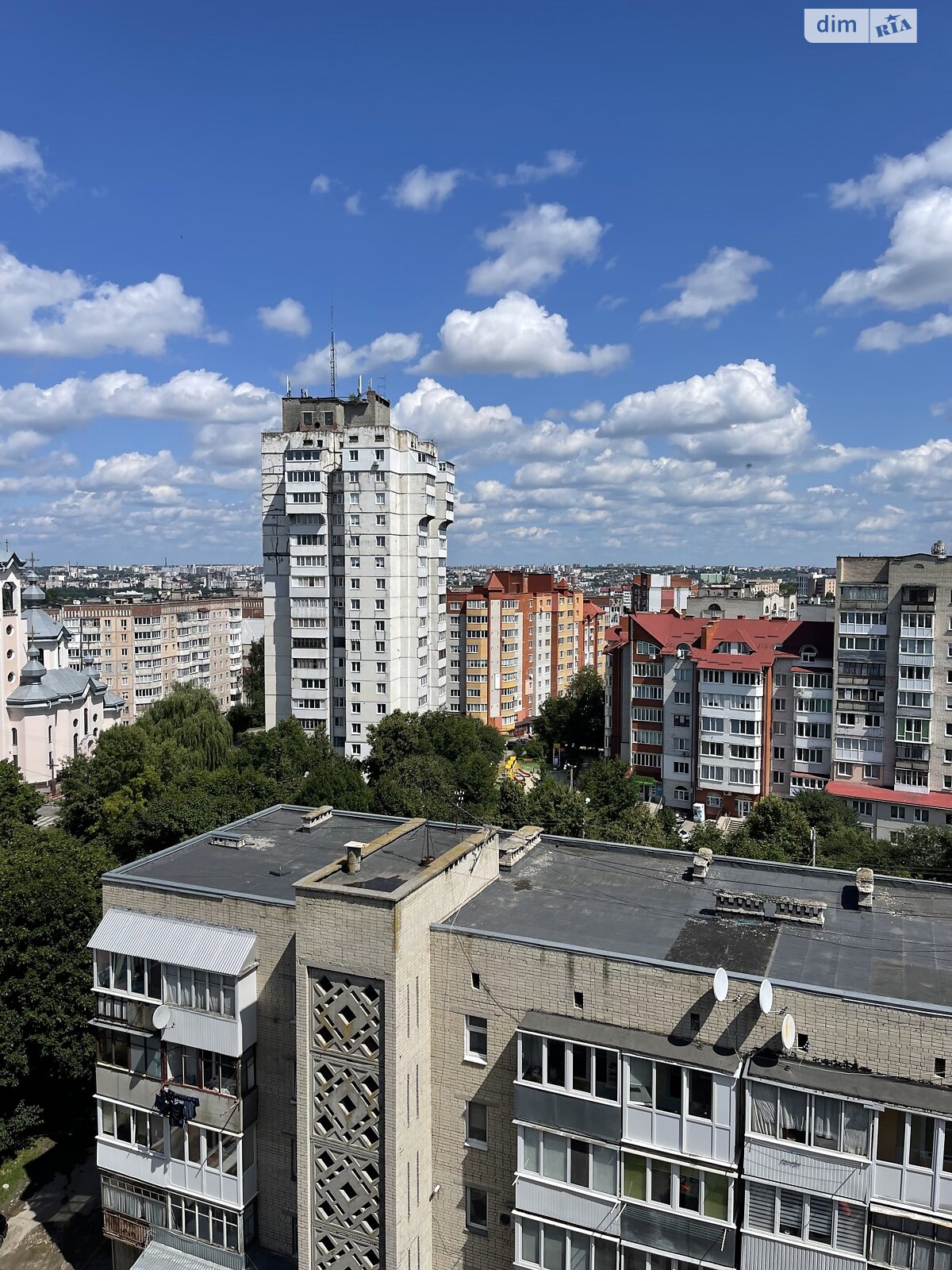 Продаж двокімнатної квартири в Тернополі, на вул. Володимира Лучаковського, район Дружба фото 1 Продаж двокімнатної квартири в Тернополі, на вул. Володимира Лучаковського, район Дружба фото 1