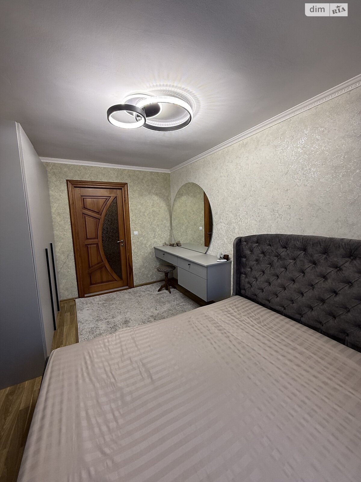 Продажа трехкомнатной квартиры в Тернополе, на ул. Владимира Лучаковского, район Дружба фото 1 Продажа трехкомнатной квартиры в Тернополе, на ул. Владимира Лучаковского, район Дружба фото 1