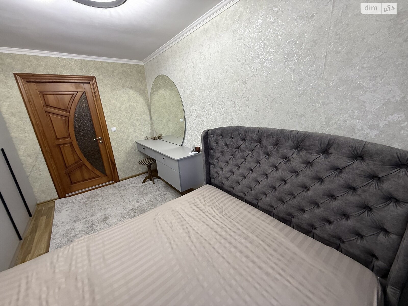 Продажа трехкомнатной квартиры в Тернополе, на ул. Владимира Лучаковского, район Дружба фото 1 Продажа трехкомнатной квартиры в Тернополе, на ул. Владимира Лучаковского, район Дружба фото 1