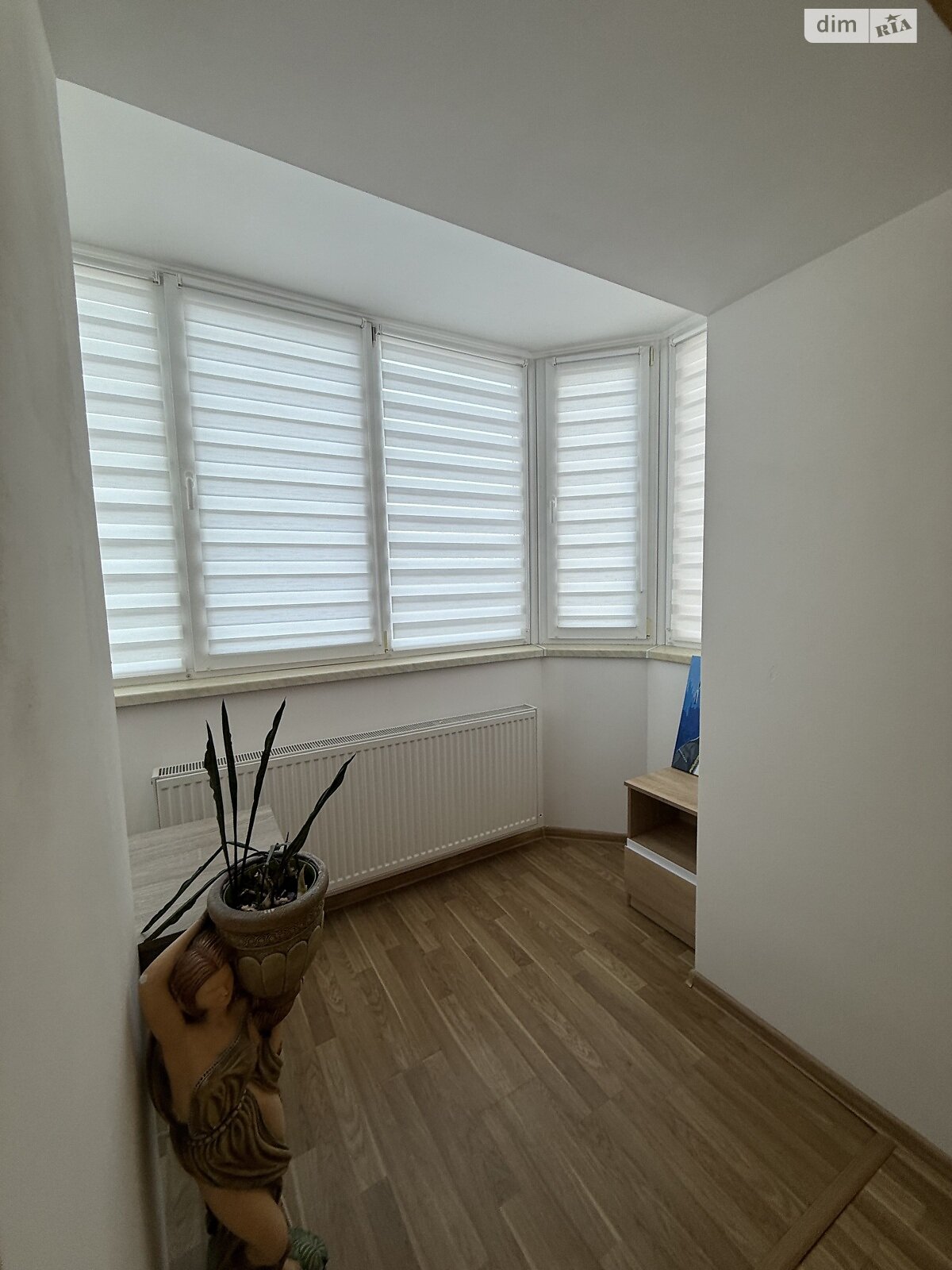 Продажа трехкомнатной квартиры в Тернополе, на ул. Владимира Лучаковского, район Дружба фото 1 Продажа трехкомнатной квартиры в Тернополе, на ул. Владимира Лучаковского, район Дружба фото 1