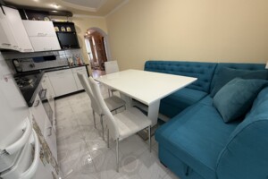 Продаж трикімнатної квартири в Тернополі, на вул. Виговського Гетьмана, район Дружба фото 2