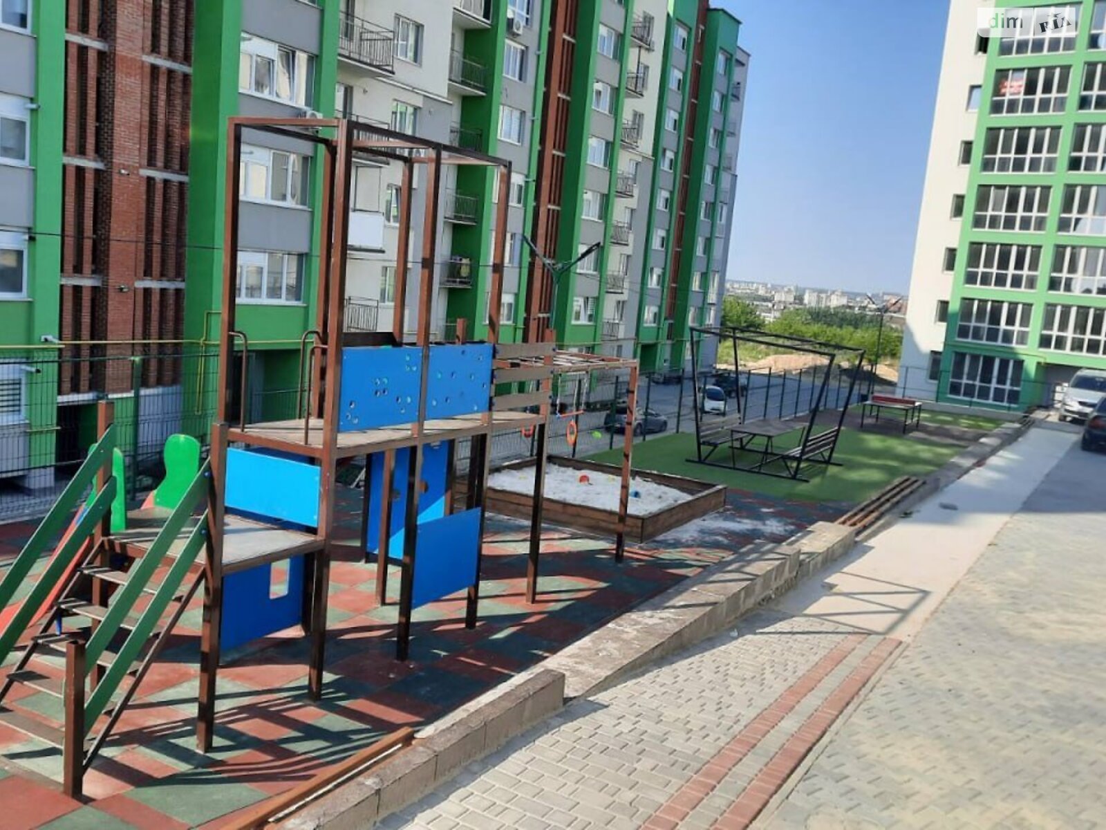 Продажа двухкомнатной квартиры в Тернополе, на ул. Яремы, фото 1 Продажа двухкомнатной квартиры в Тернополе, на ул. Яремы, фото 1