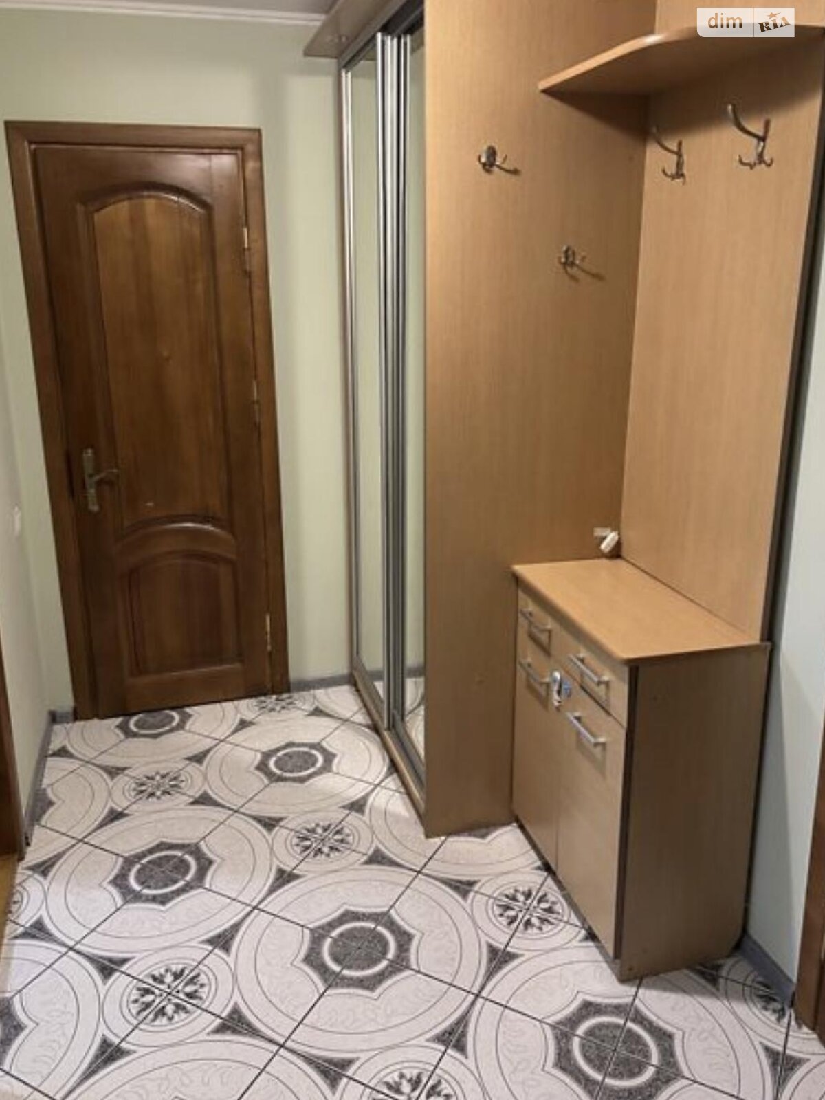 Продажа трехкомнатной квартиры в Тернополе, на ул. Микулинецкая, район Бакаиха фото 1 Продажа трехкомнатной квартиры в Тернополе, на ул. Микулинецкая, район Бакаиха фото 1