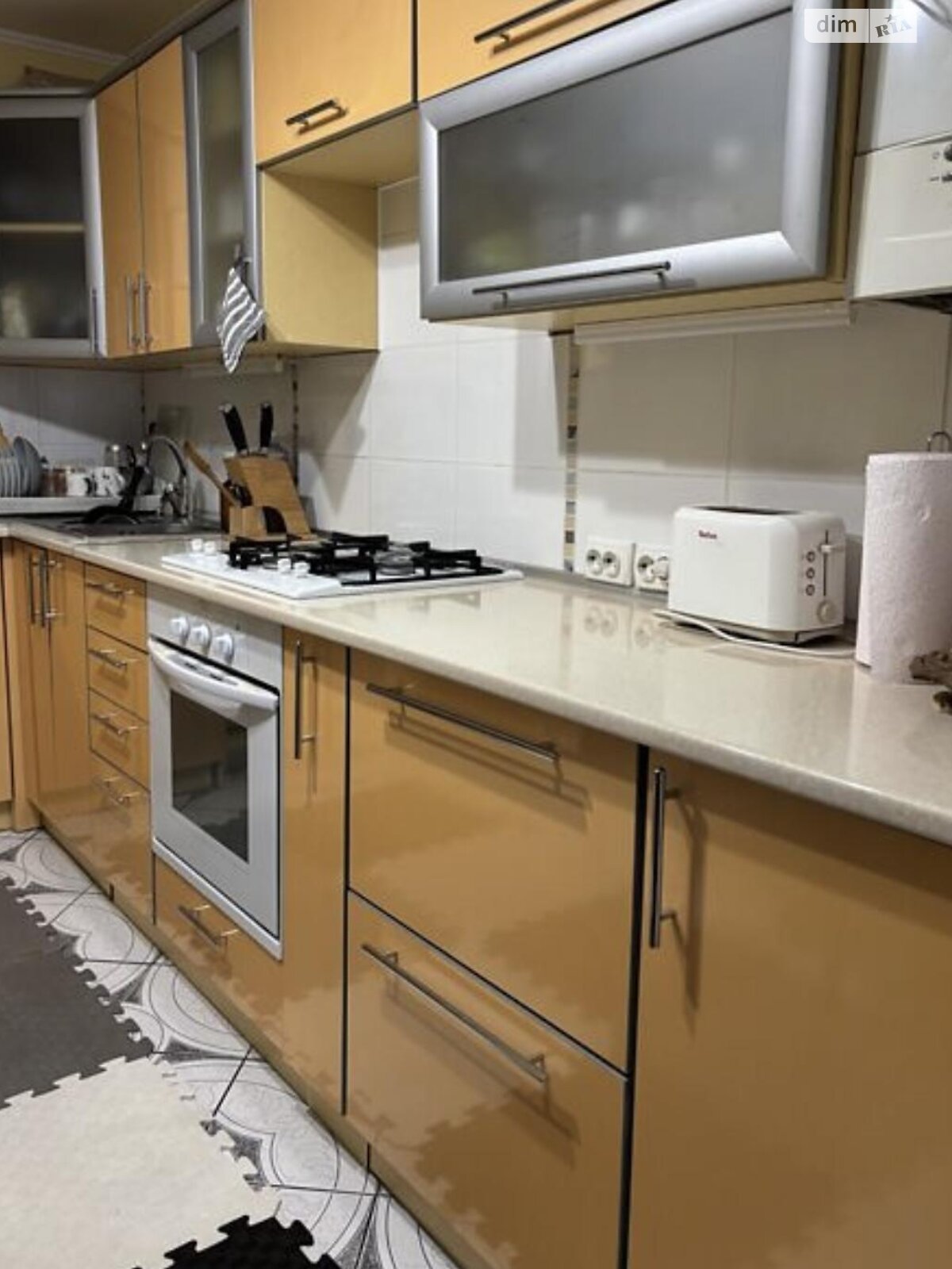 Продажа трехкомнатной квартиры в Тернополе, на ул. Микулинецкая, район Бакаиха фото 1 Продажа трехкомнатной квартиры в Тернополе, на ул. Микулинецкая, район Бакаиха фото 1