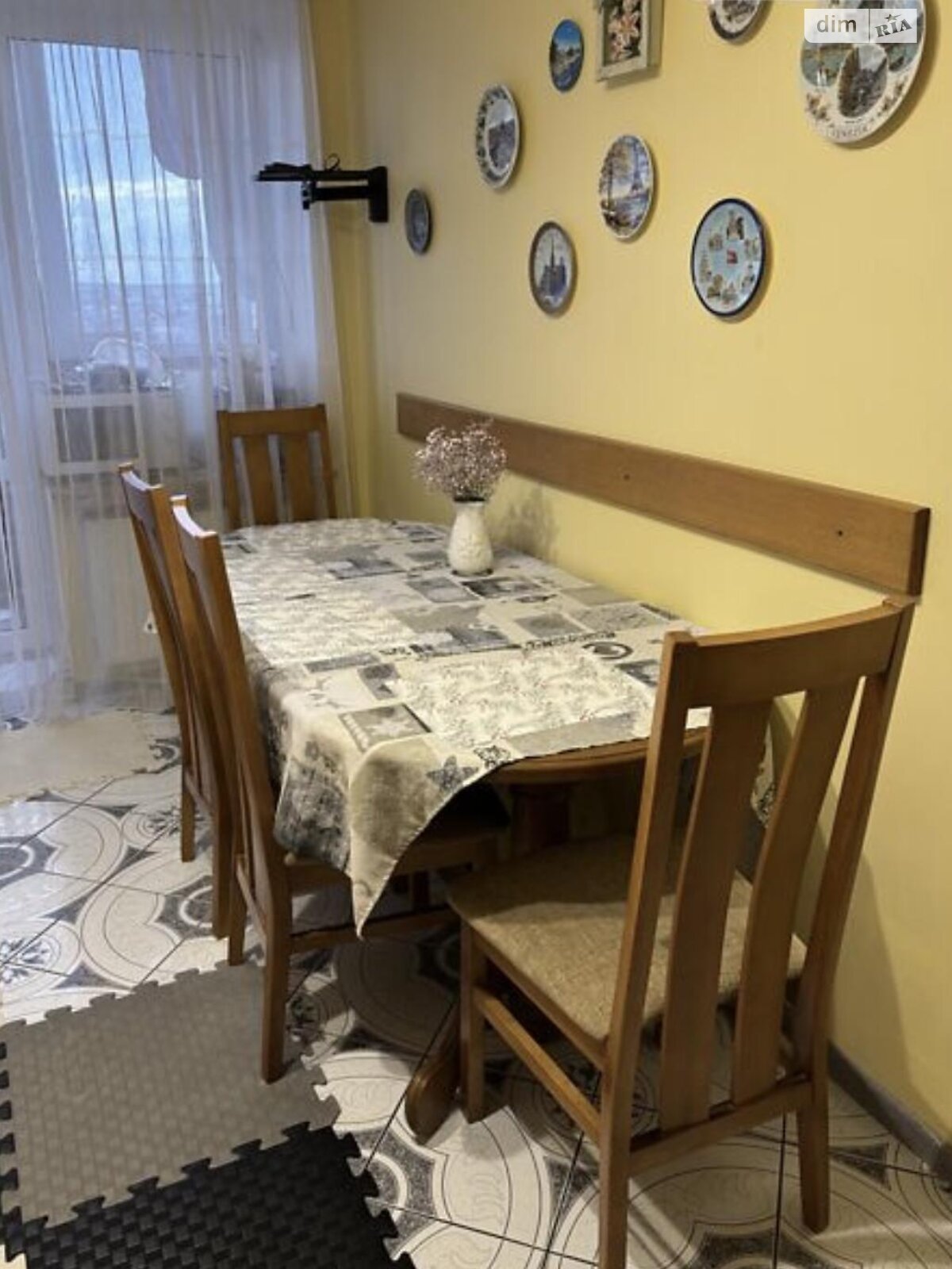 Продажа трехкомнатной квартиры в Тернополе, на ул. Микулинецкая, район Бакаиха фото 1 Продажа трехкомнатной квартиры в Тернополе, на ул. Микулинецкая, район Бакаиха фото 1