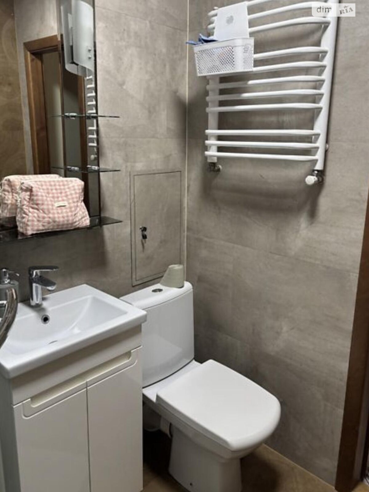 Продажа трехкомнатной квартиры в Тернополе, на ул. Микулинецкая, район Бакаиха фото 1 Продажа трехкомнатной квартиры в Тернополе, на ул. Микулинецкая, район Бакаиха фото 1