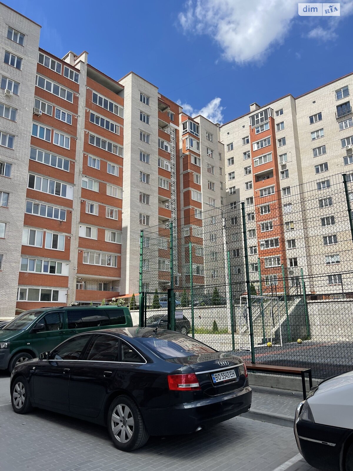 Продажа трехкомнатной квартиры в Тернополе, на ул. Галицкая 29Б, район Канада фото 1