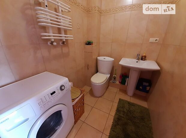 Продаж трикімнатної квартири в Тернополі, на вул. Рєпіна, район Канада фото 1 Продаж трикімнатної квартири в Тернополі, на вул. Рєпіна, район Канада фото 1
