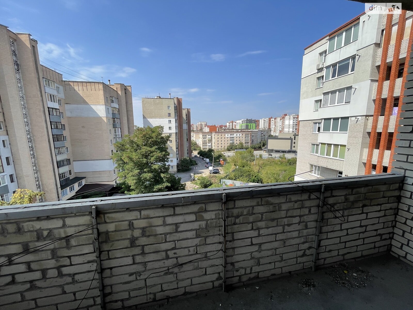 Продажа трехкомнатной квартиры в Тернополе, на ул. Евгения Коновальца, район Канада фото 1 Продажа трехкомнатной квартиры в Тернополе, на ул. Евгения Коновальца, район Канада фото 1