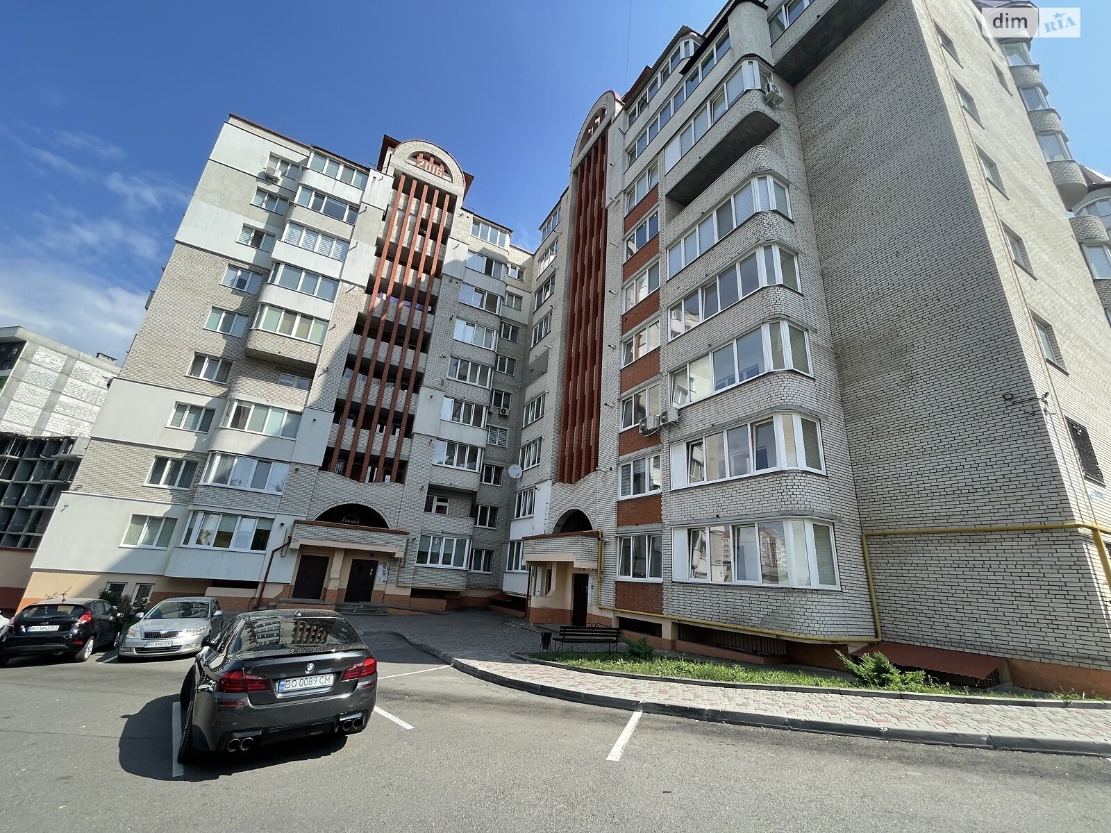 Продажа трехкомнатной квартиры в Тернополе, на ул. Евгения Коновальца, район Канада фото 1 Продажа трехкомнатной квартиры в Тернополе, на ул. Евгения Коновальца, район Канада фото 1