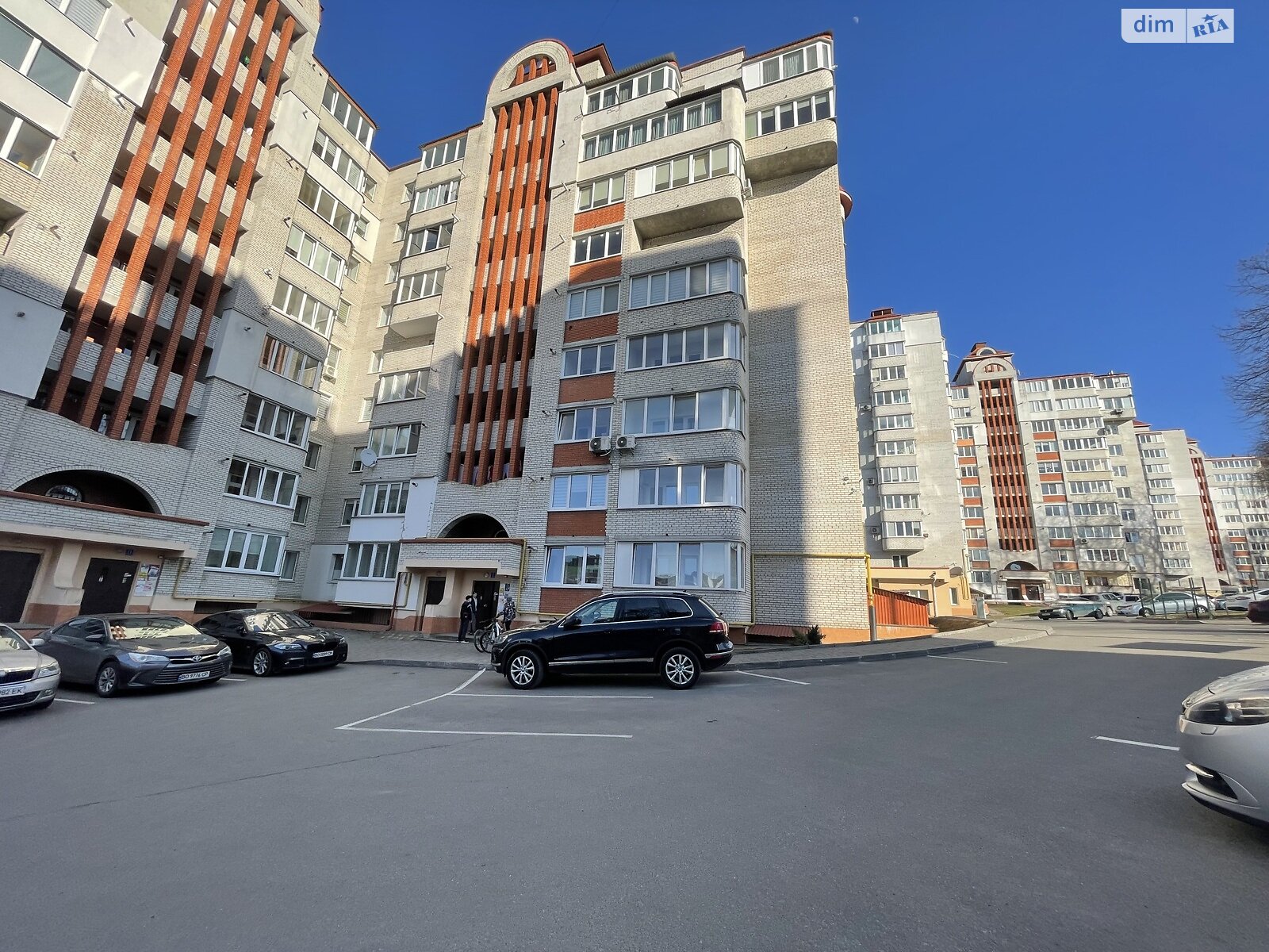 Продажа трехкомнатной квартиры в Тернополе, на ул. Евгения Коновальца, район Канада фото 1 Продажа трехкомнатной квартиры в Тернополе, на ул. Евгения Коновальца, район Канада фото 1