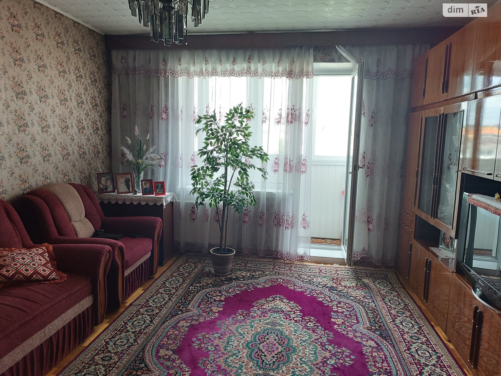 Продажа трехкомнатной квартиры в Тернополе, на ул. Евгения Коновальца, район Канада фото 1 Продажа трехкомнатной квартиры в Тернополе, на ул. Евгения Коновальца, район Канада фото 1