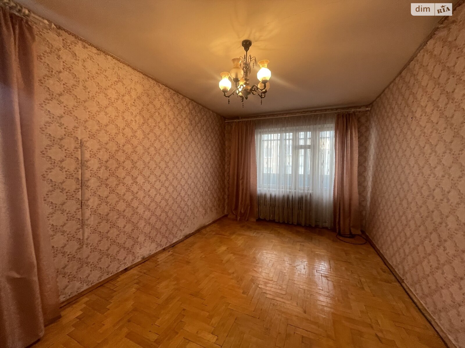 Продаж однокімнатної квартири в Тернополі, на вул. Євгена Коновальця, район Канада фото 1 Продаж однокімнатної квартири в Тернополі, на вул. Євгена Коновальця, район Канада фото 1