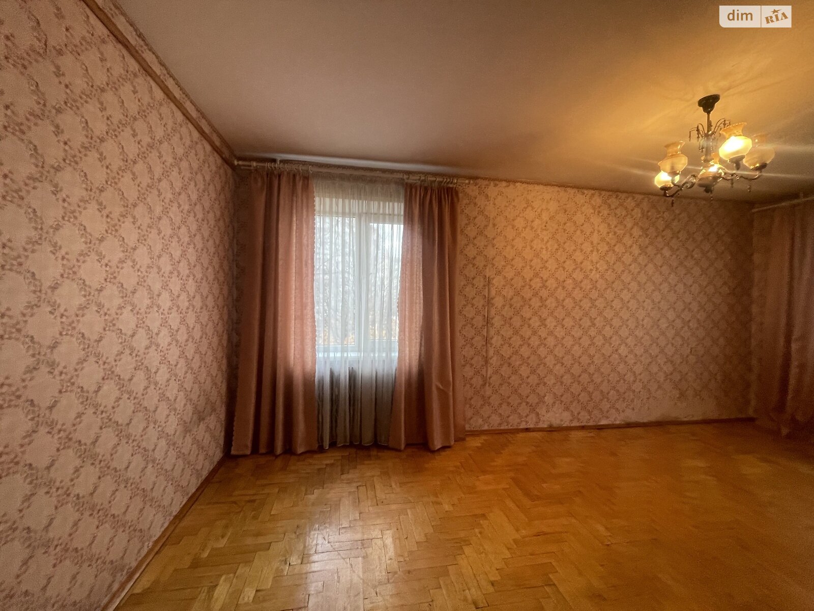 Продаж однокімнатної квартири в Тернополі, на вул. Євгена Коновальця, район Канада фото 1 Продаж однокімнатної квартири в Тернополі, на вул. Євгена Коновальця, район Канада фото 1