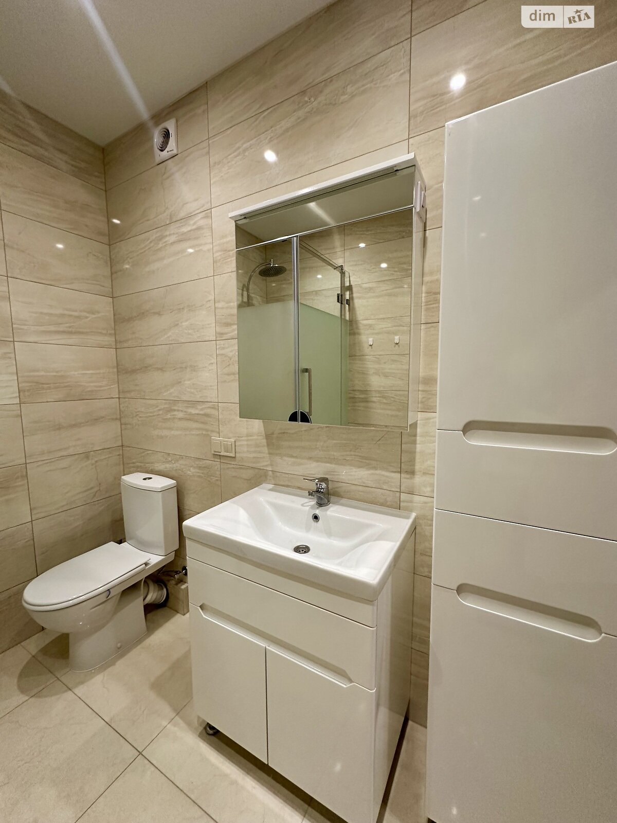 Продажа двухкомнатной квартиры в Тернополе, на пер. Галицкий 20А, район Канада фото 1 Продажа двухкомнатной квартиры в Тернополе, на пер. Галицкий 20А, район Канада фото 1