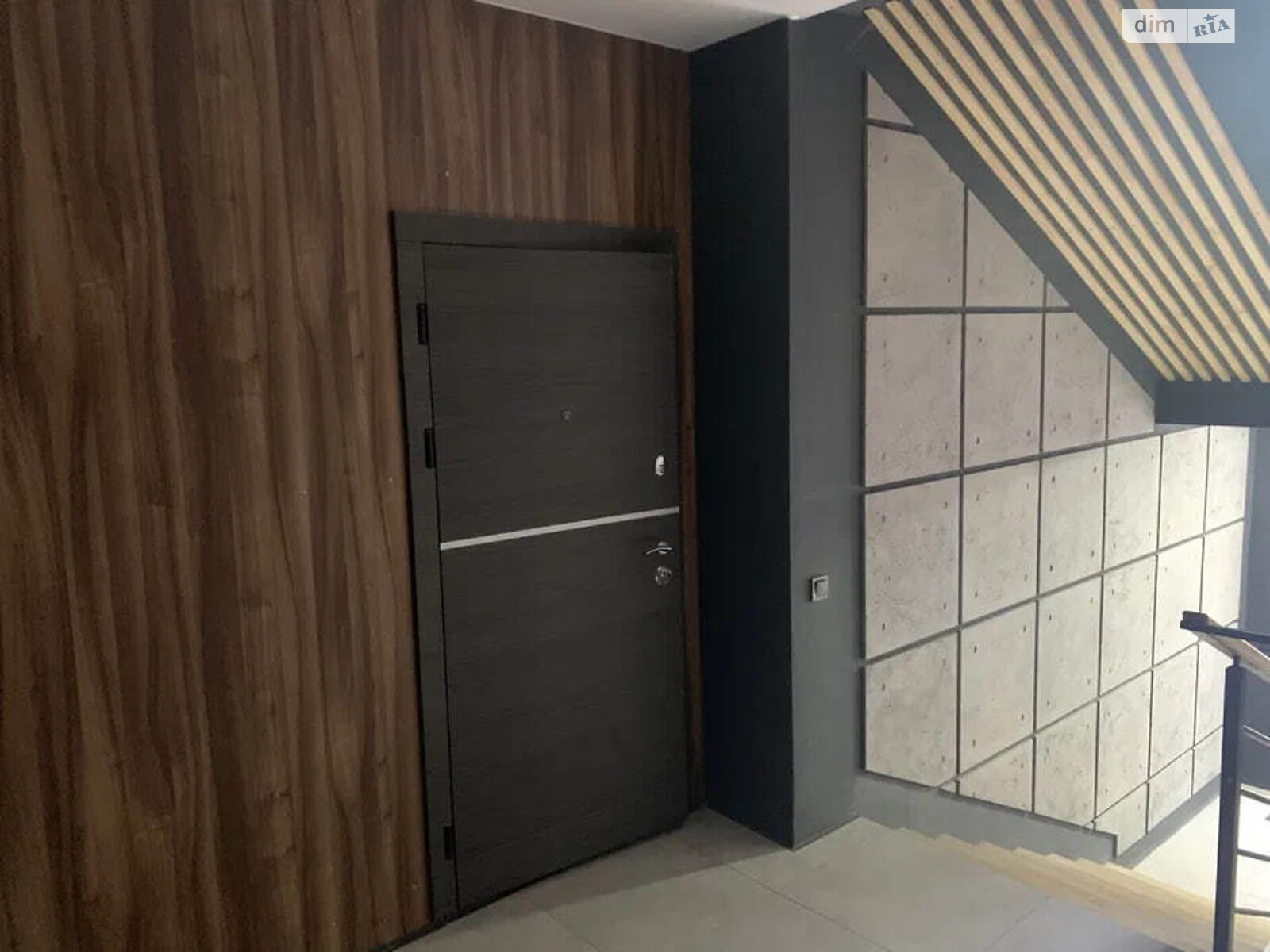 Продажа трехкомнатной квартиры в Тернополе, на ул. Петрушевича, район Канада фото 1 Продажа трехкомнатной квартиры в Тернополе, на ул. Петрушевича, район Канада фото 1