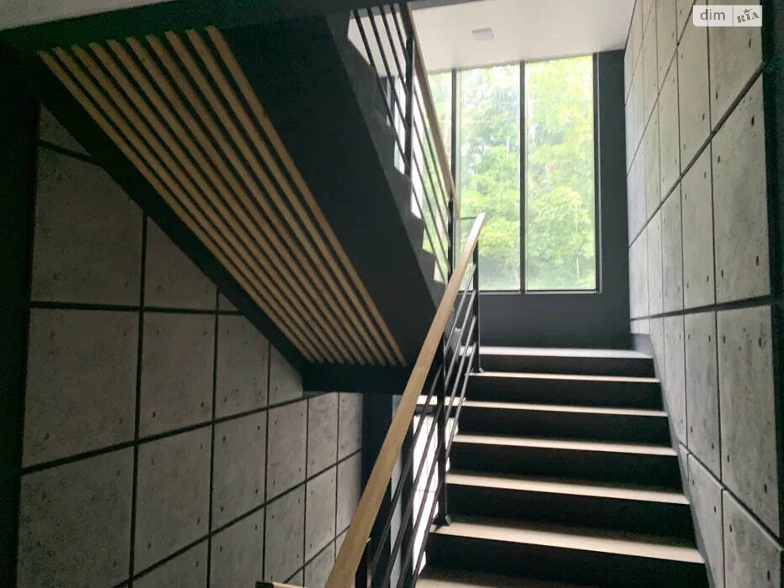 Продажа трехкомнатной квартиры в Тернополе, на ул. Петрушевича, район Канада фото 1 Продажа трехкомнатной квартиры в Тернополе, на ул. Петрушевича, район Канада фото 1