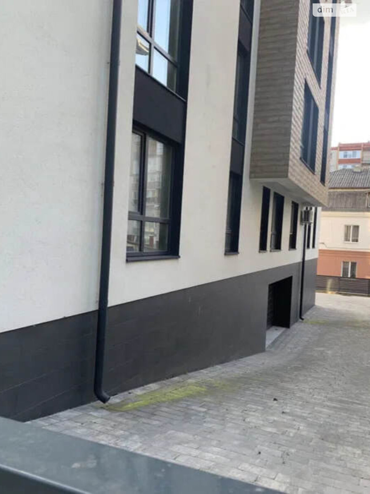 Продажа трехкомнатной квартиры в Тернополе, на ул. Петрушевича, район Канада фото 1 Продажа трехкомнатной квартиры в Тернополе, на ул. Петрушевича, район Канада фото 1