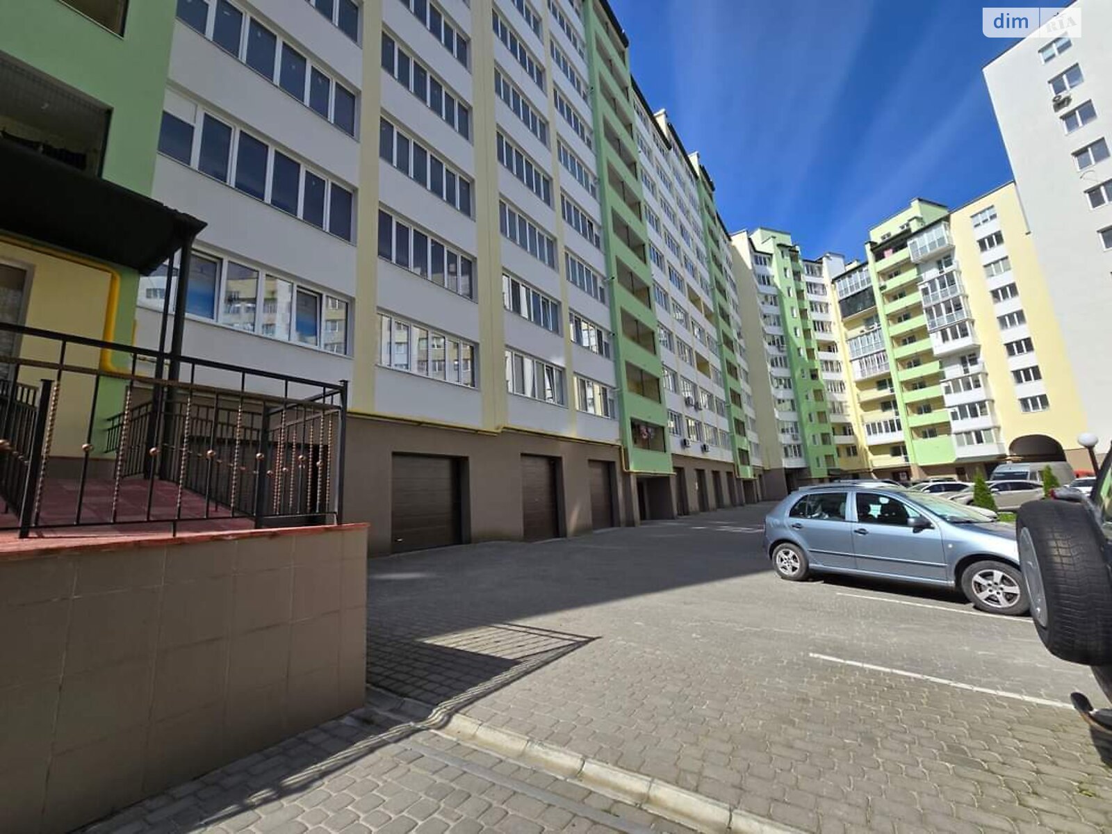 Продаж двокімнатної квартири в Тернополі, на вул. Рєпіна, район Канада фото 1 Продаж двокімнатної квартири в Тернополі, на вул. Рєпіна, район Канада фото 1