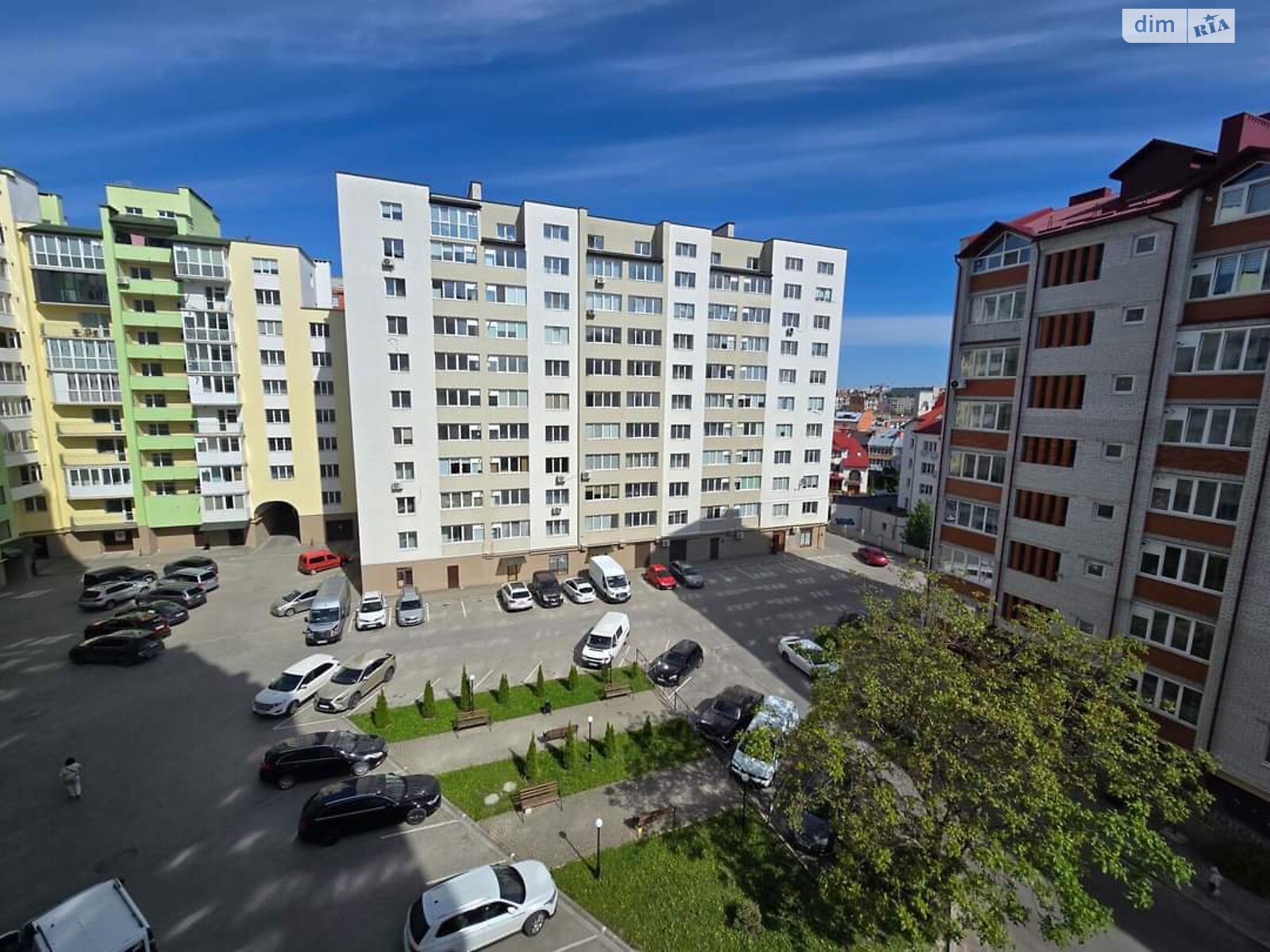 Продаж двокімнатної квартири в Тернополі, на вул. Рєпіна, район Канада фото 1 Продаж двокімнатної квартири в Тернополі, на вул. Рєпіна, район Канада фото 1