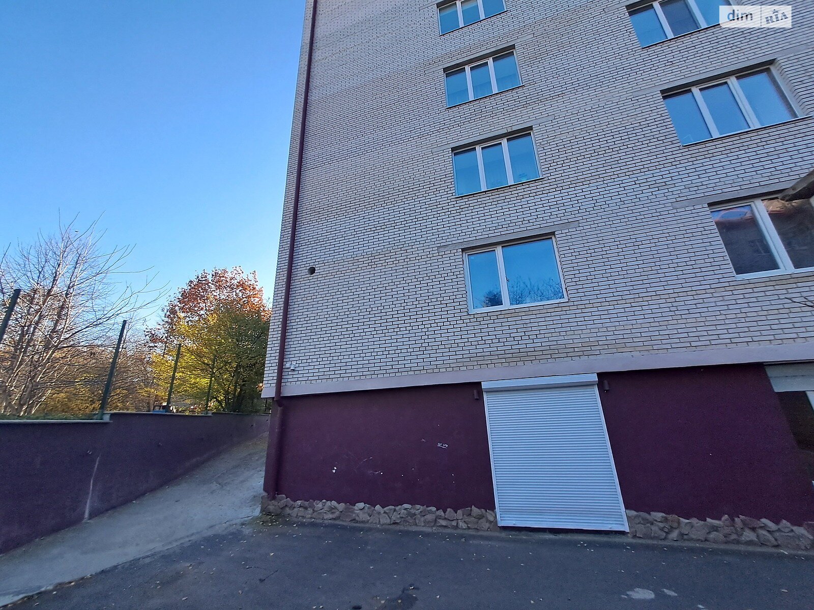 Продаж чотирикімнатної квартири в Тернополі, на вул. Рєпіна, район Канада фото 2 Продаж чотирикімнатної квартири в Тернополі, на вул. Рєпіна, район Канада фото 2