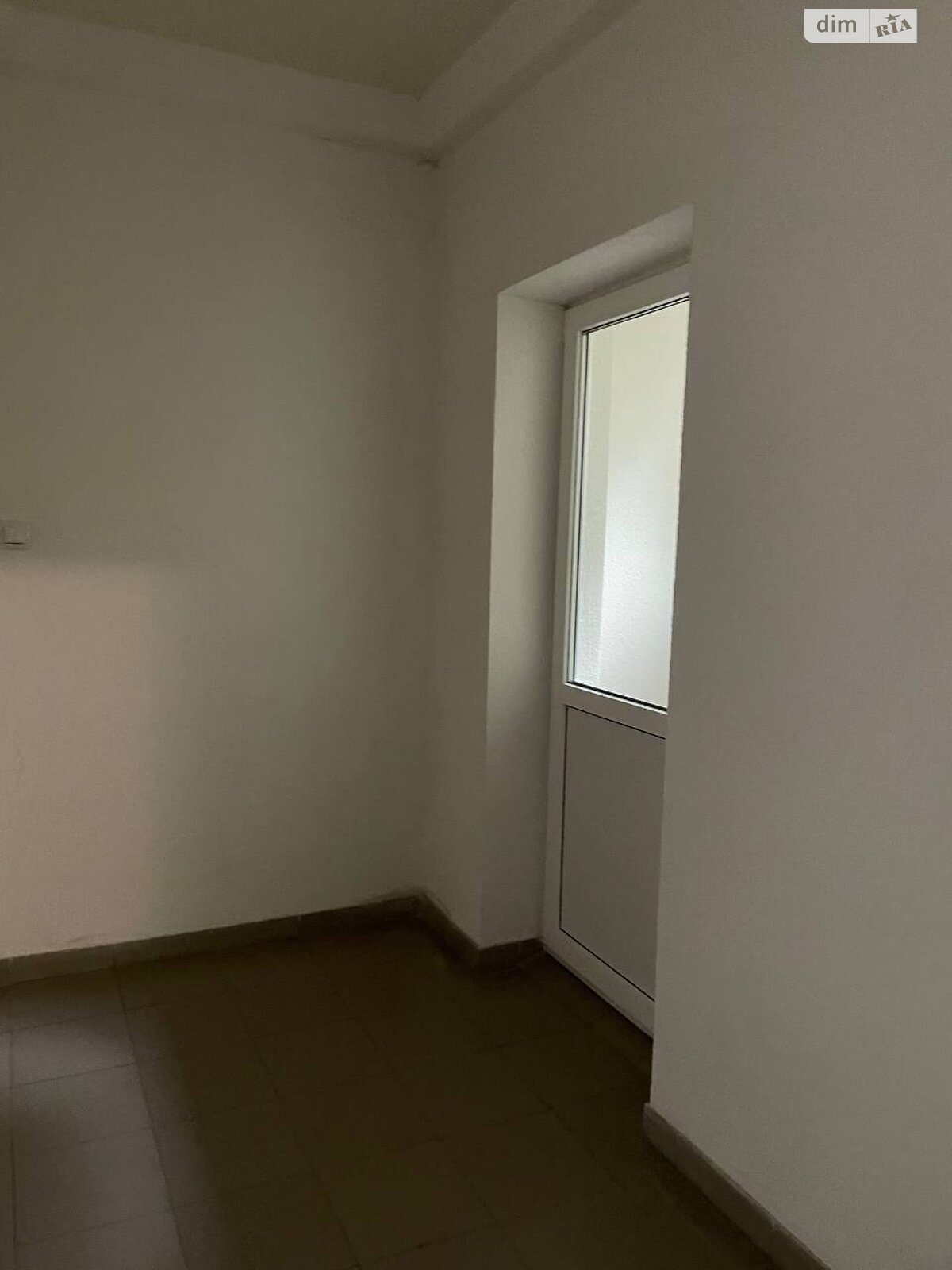 Продажа трехкомнатной квартиры в Тернополе, на ул. Репина 34, район Канада фото 1 Продажа трехкомнатной квартиры в Тернополе, на ул. Репина 34, район Канада фото 1